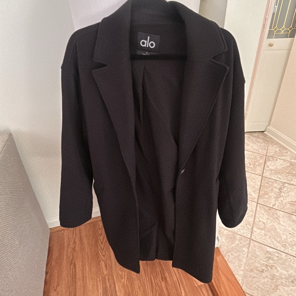 ALO Yoga Women's Elegant Black Blazer trench